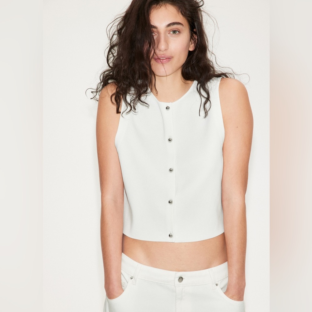 H&M White Sleeveless Button-Up Tank Top